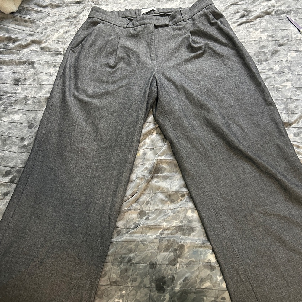 A&F Low-Rise Sloane Tailored Wide Leg Pant